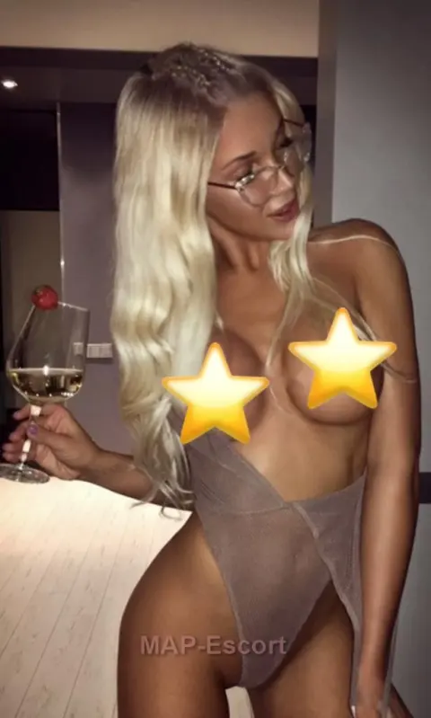Una, foto del profilo 5 di 5